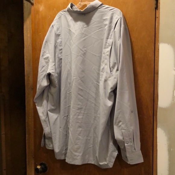 Men’s Under Armor heat gear long sleeve button down shirt - Picture 2 of 4